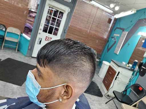 Barber Shop «Los Bambinos Barbershop», reviews and photos, 428 New Britain Ave, Hartford, CT 06106, USA