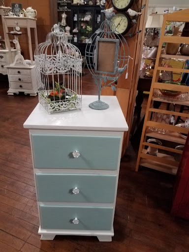 Antique Store «Rancho Coop», reviews and photos, 5685 Main St, Oakley, CA 94561, USA