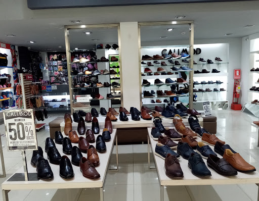 Calimod Store | El Quinde Shopping Plaza Cajamarca | Zapatos de cuero