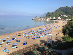 Kontogialos Plajı'in fotoğrafı geniş ile birlikte