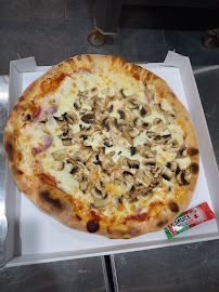 Pizza du Pizzeria PRESTO PIZZA GAP - n°19