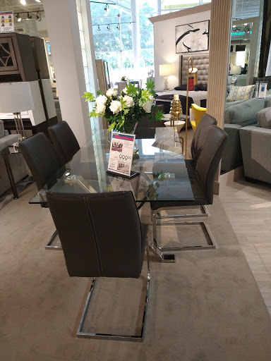 Furniture Store «Rooms To Go & Rooms To Go Kids Furniture Store - Sawgrass Mills (Plantation)», reviews and photos, 1905 N Flamingo Rd, Plantation, FL 33323, USA