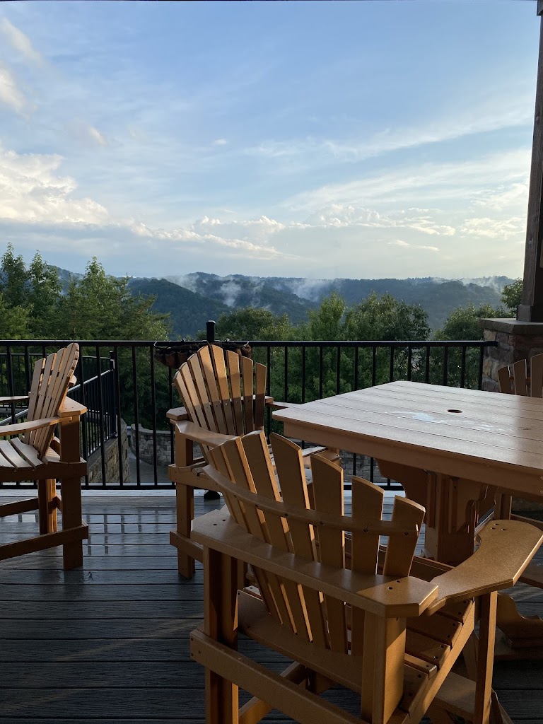 The Lookout Bar & Grill at Eagle View Charleston, WV 25306 Menu