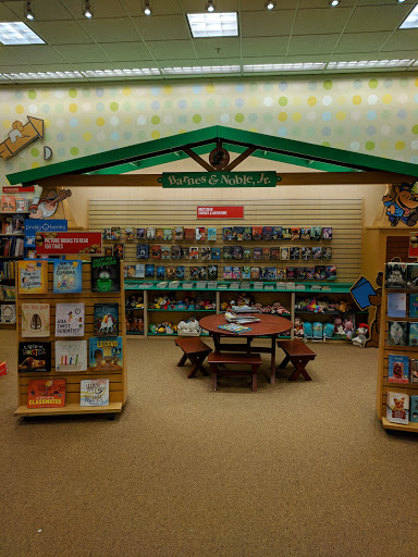 Book Store «Barnes & Noble», reviews and photos, 270 Buckland Hills Dr #1024, Manchester, CT 06040, USA