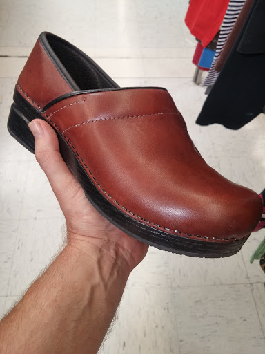 Thrift Store «Valley Thrift Store», reviews and photos, 9840 Reading Rd, Cincinnati, OH 45241, USA