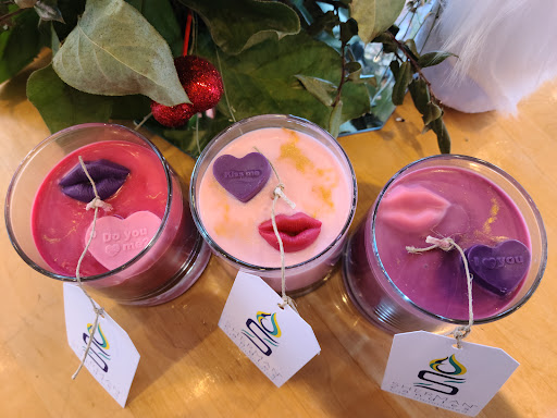 Gourmet Grocery Store «NW Food & Gifts», reviews and photos, 445 NE 3rd St, McMinnville, OR 97128, USA