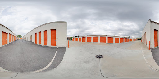 Self-Storage Facility «Public Storage», reviews and photos, 2109 Ogden Ave, Lisle, IL 60532, USA