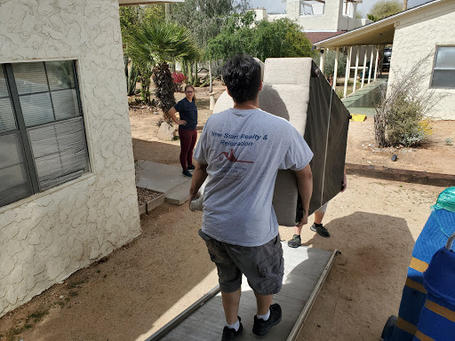 Real Estate Agents «New Start Realty & Moving», reviews and photos, 13376 W Desert Ln, Surprise, AZ 85374, USA