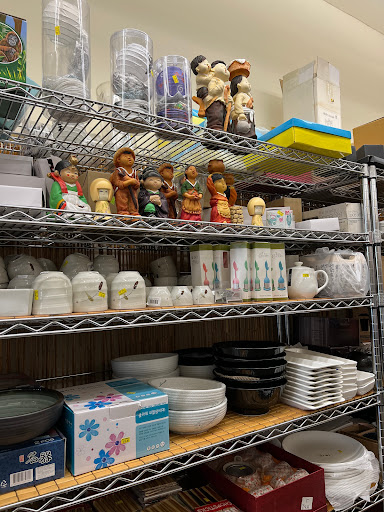 Asian Grocery Store «Lily Market», reviews and photos, 11001 NE Halsey St, Portland, OR 97220, USA