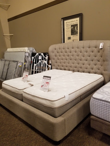 Furniture Store «The Furniture Mart - Fridley», reviews and photos, 5401 E River Rd Service Road, Fridley, MN 55421, USA