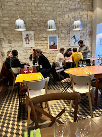 Atmosphère du Restaurant italien Au Nouveau Nez à Paris - n°2