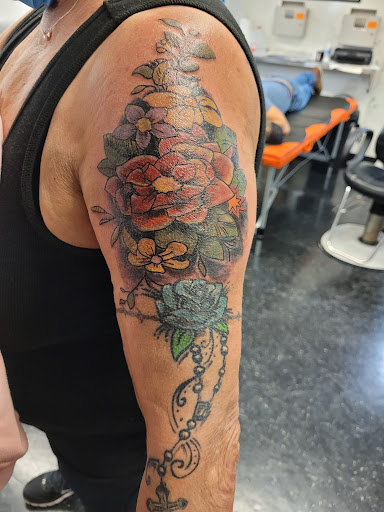 Tattoo Shop «House of Stain», reviews and photos, 4170 W Broad St, Columbus, OH 43228, USA