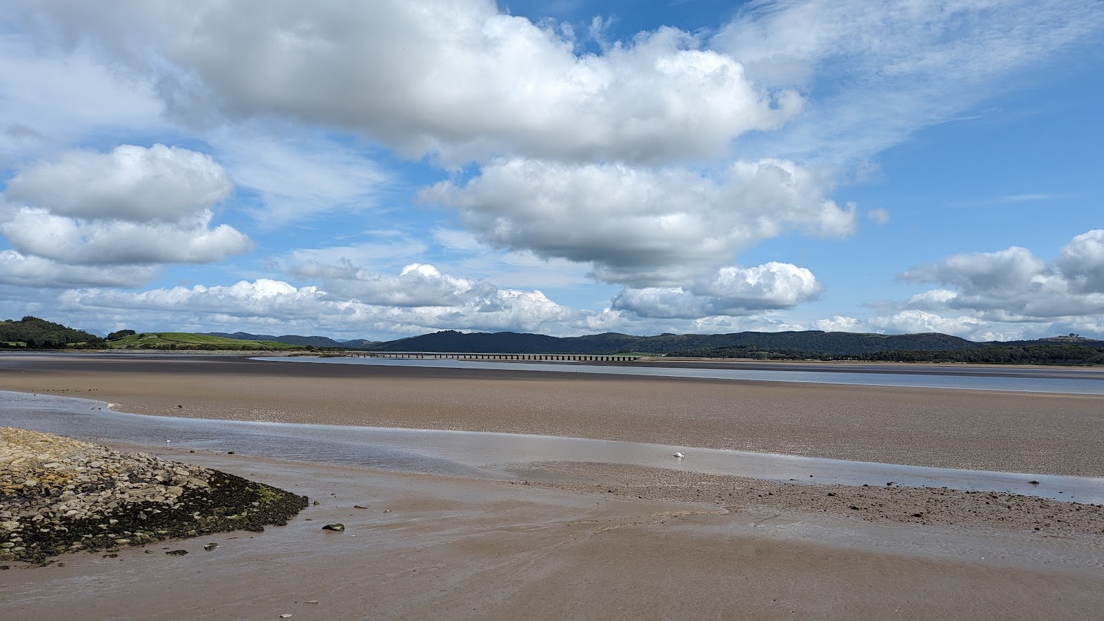 Foto van Sea cliffs Beach met ruim strand