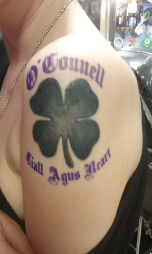 Tattoo Shop «Pink Rhino Tattoo», reviews and photos, 3519 N Halsted St, Chicago, IL 60657, USA