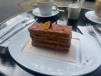 Gâteau au café du Restaurant LE CAFÉ PIERRE HERMÉ à Paris - n°3
