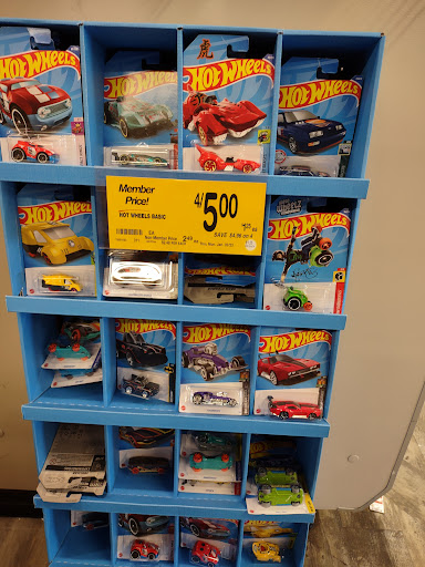 Grocery Store «Safeway», reviews and photos, 2836 Pacific Ave, Forest Grove, OR 97116, USA