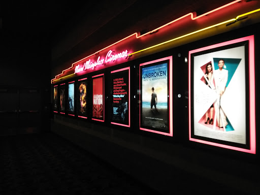 Movie Theater «Regal Cinemas Hollywood Merced 13», reviews and photos, 403 W Main, Merced, CA 95340, USA