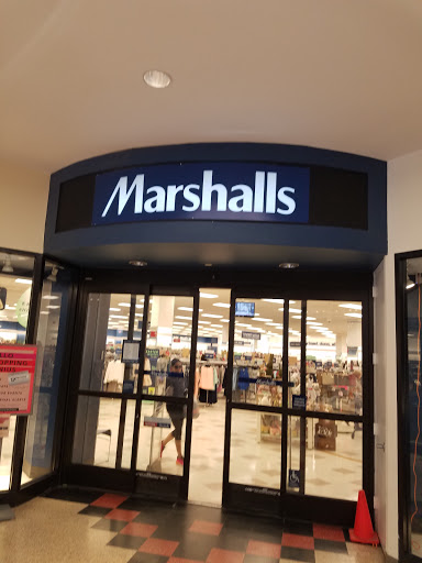 Shopping Mall «Ridgeway Shopping Center», reviews and photos, 2233 Summer St, Stamford, CT 06905, USA