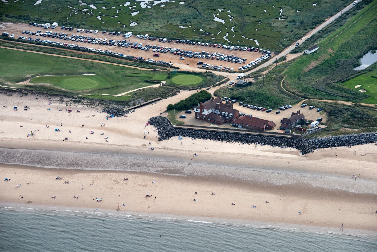 Fotografija Brancaster plaža priljubljeno mesto med poznavalci sprostitve