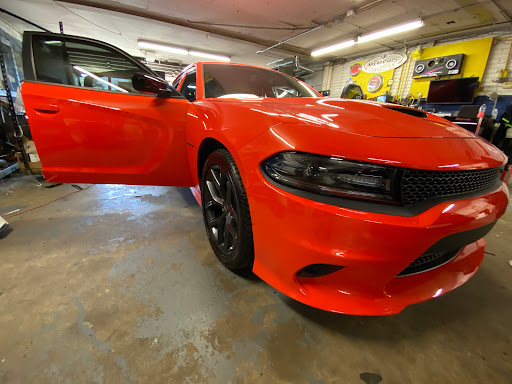 Car Stereo Store «Soundbytes Automotive Electronics,Inc», reviews and photos, 328 W N Ave, Northlake, IL 60164, USA