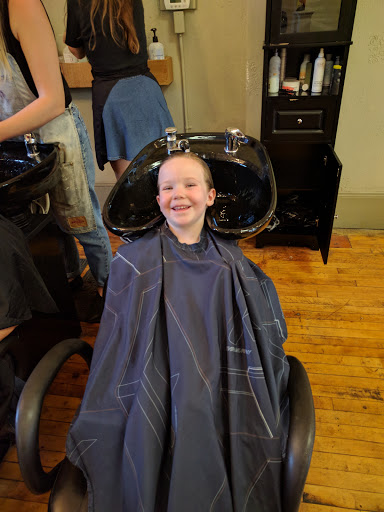 Hair Salon «Tease Hair + Body Parlor», reviews and photos, 15112 Detroit Ave, Lakewood, OH 44107, USA