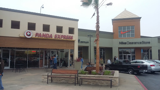 Honda Dealer «San Leandro Honda», reviews and photos, 1302 Marina Blvd, San Leandro, CA 94577, USA