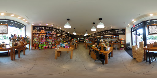 Cosmetics Store «Lush», reviews and photos, 1012 W 6th St, Austin, TX 78703, USA