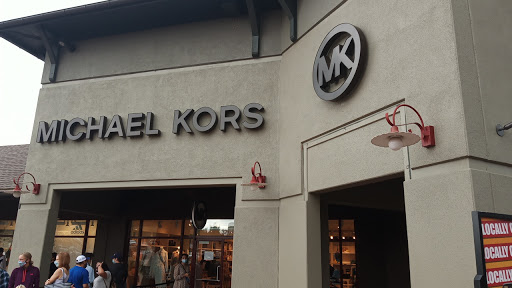 Fashion Accessories Store «Michael Kors», reviews and photos, 5050 Factory Shops Blvd #320, Castle Rock, CO 80108, USA