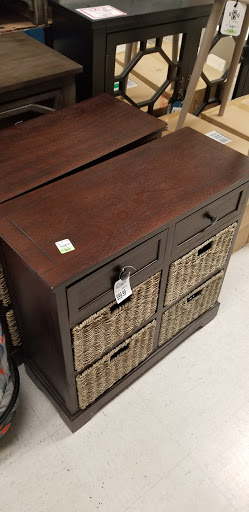 Home Goods Store «Tuesday Morning», reviews and photos, 1250 NW Broad St, Murfreesboro, TN 37129, USA