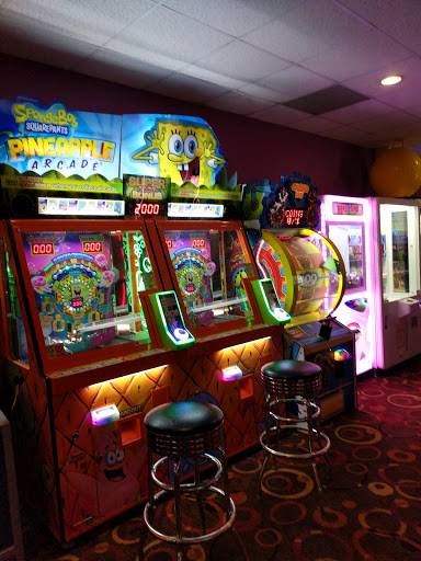 Bowling Alley «Mohegan Bowl», reviews and photos, 51 Thompson Rd, Webster, MA 01570, USA