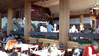 Atmosphère du Restaurant français Restaurant les Quatre Vallées à Mouxy - n°14