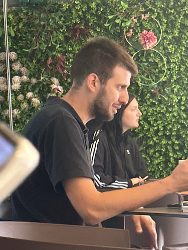 https://www.scst.unist.hr/prehrana/caffe-barovi/44-snack-bar-sveucilisna-knjiznica