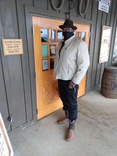 American Restaurant «Cracker Barrel Old Country Store», reviews and photos, 27491 Helen Dr, Perrysburg, OH 43551, USA