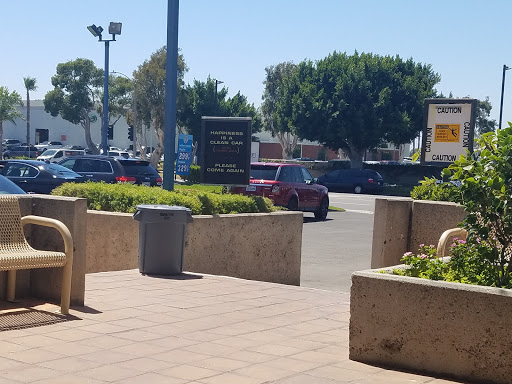 Car Wash «Beacon Bay Auto Washes», reviews and photos, 4200 Birch St, Newport Beach, CA 92660, USA