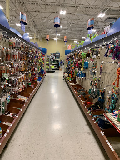Pet Supply Store «PetSmart», reviews and photos, 5890 Trussville Crossings Pkwy, Birmingham, AL 35235, USA