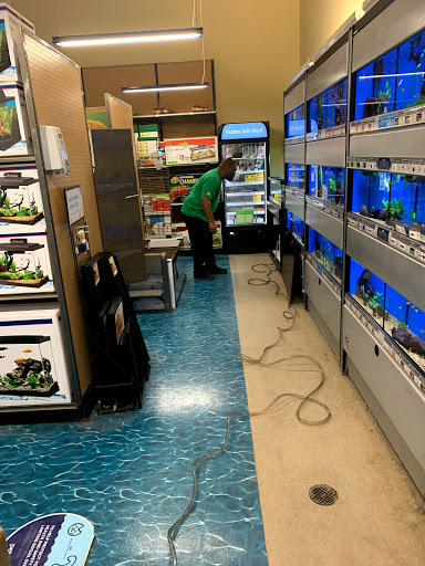 Pet Supply Store «Petco Animal Supplies», reviews and photos, 35860 Chester Rd, Avon, OH 44011, USA