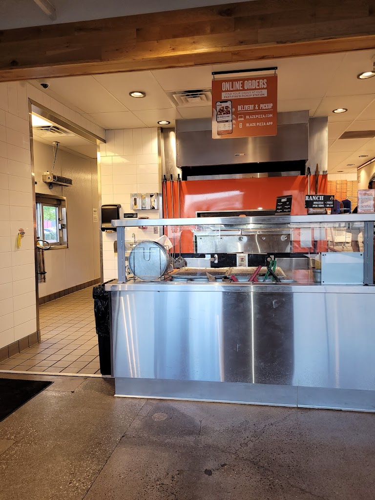 Blaze Pizza 89110