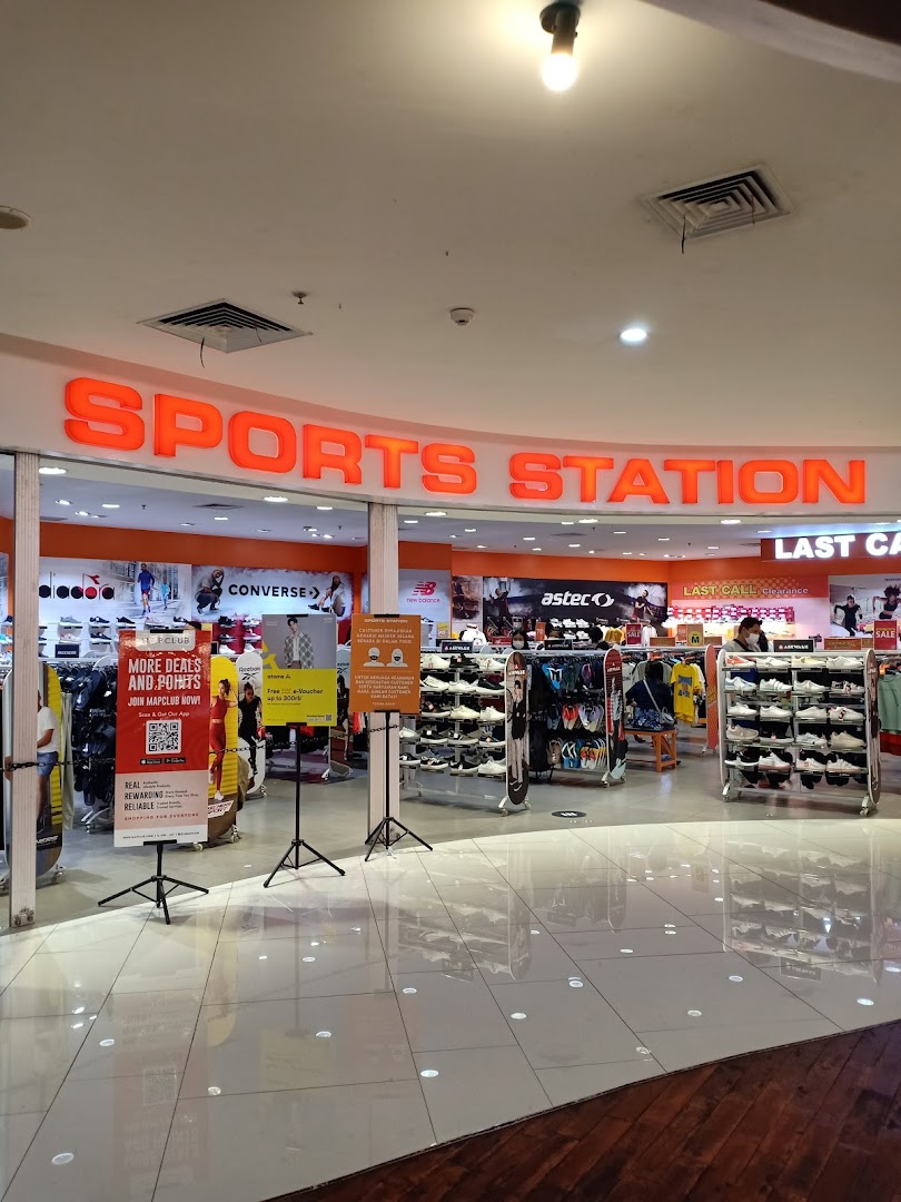 Sports Station Istana Bec Photo