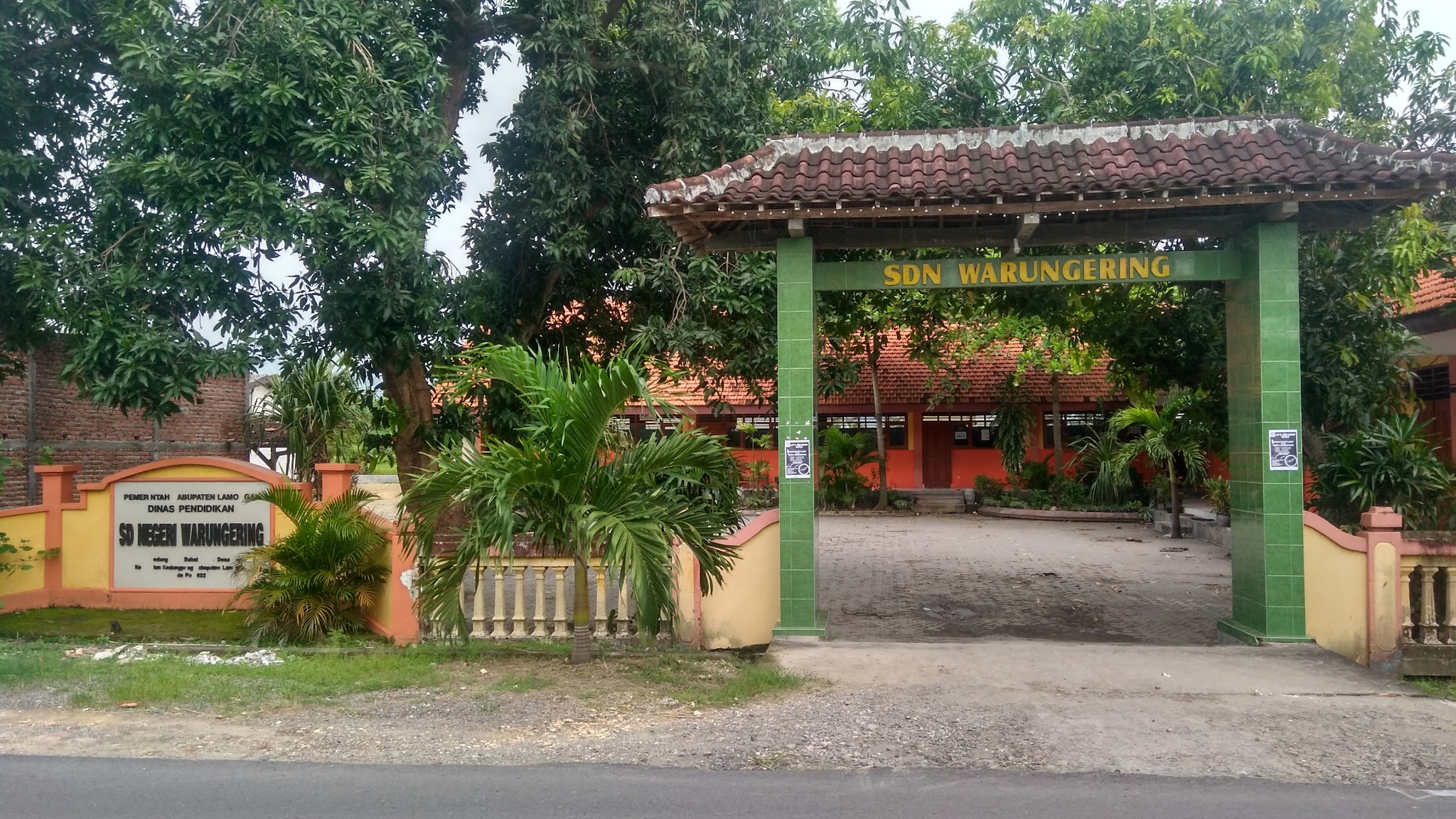 Foto SD  Negeri Warungering, Kab. Lamongan