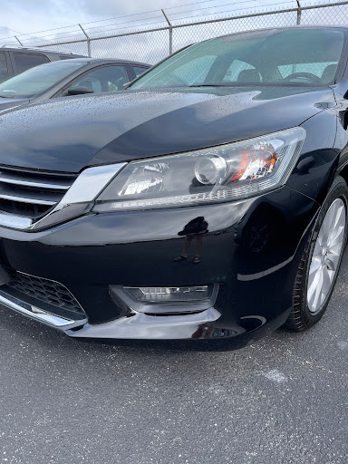 Auto Repair Shop «Oxmoor Collision Repair Center», reviews and photos, 11505 Electron Dr, Louisville, KY 40299, USA