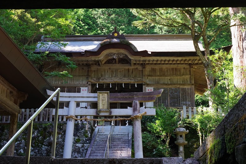 駒宇佐八幡宮