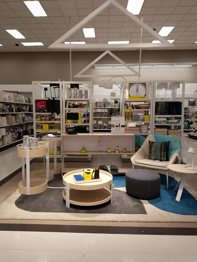 Department Store «Target», reviews and photos, 1800 W Empire Ave, Burbank, CA 91504, USA