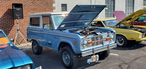 Auto Body Shop «Maaco Collision Repair & Auto Painting», reviews and photos, 735 Carlisle St, Hanover, PA 17331, USA