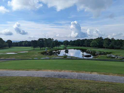 Golf Shop «Eagle Rock Golf Clubhouse & Pro Shop», reviews and photos, 191 Turnberry Ln, Hazle Township, PA 18202, USA