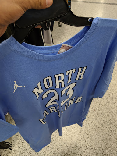 Clothing Store «Ross Dress for Less», reviews and photos, 9616 Reisterstown Rd, Garrison, MD 21117, USA