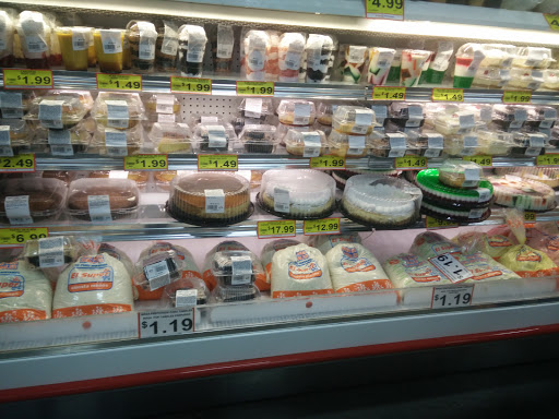 Grocery Store «El Super», reviews and photos, 7000 Alameda St, Huntington Park, CA 90255, USA