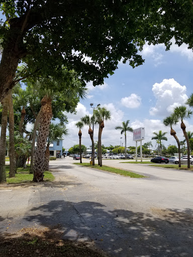 Furniture Store «Badcock Home Furniture & More», reviews and photos, 4423 Cherry Rd, West Palm Beach, FL 33409, USA