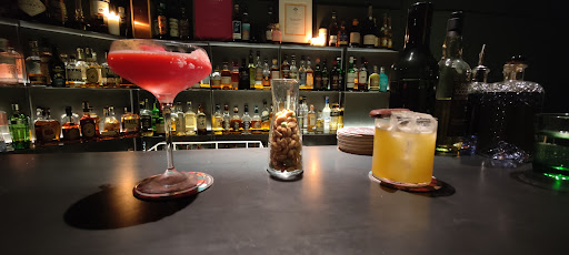 Truth & Dare | Cocktailbar | Bar | Mixology Best Bar Austria 2023 & 2024