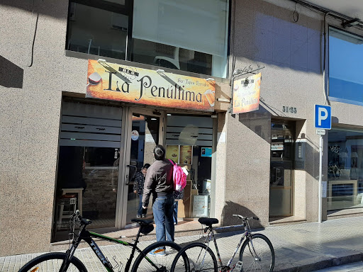 Información y opiniones sobre Bar Restaurante La Penùltima de El Prat De Llobregat