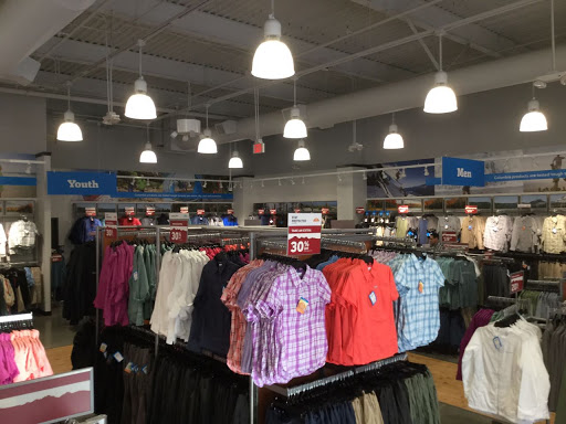 Sportswear Store «Columbia Sportswear Outlet Store», reviews and photos, 101 W Avenida Vista Hermosa #162, San Clemente, CA 92672, USA